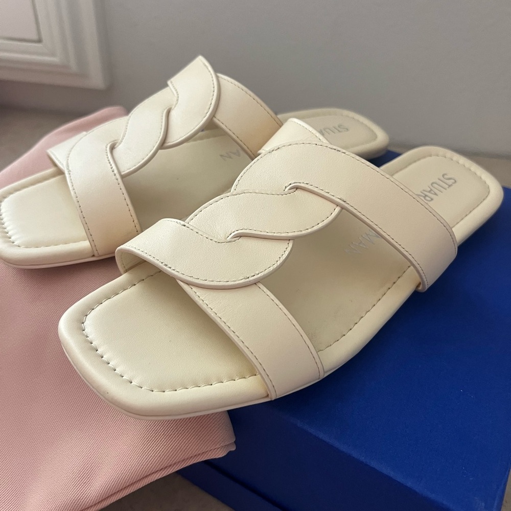 New Stuart Weitzman Alabaster Cream Leather Sandals - Picture 5 of 8